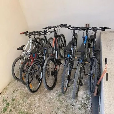L' étoile De 3 *